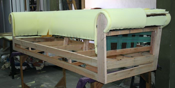 Esqueleto de sofá Chester en Saligna en pulgada con brazo y respaldo preparado 